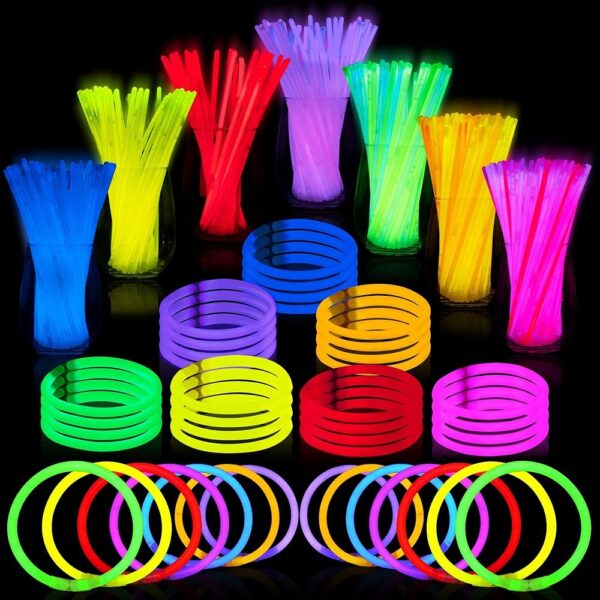 JOYIN Glow Sticks Bulk 400 8" Glowsticks ; Glow Stick Bracelets; Glow Necklaces; Glow in the Dark, July 4th, Christmas, Halloween Party Supplies Pack, Football Party Supplies